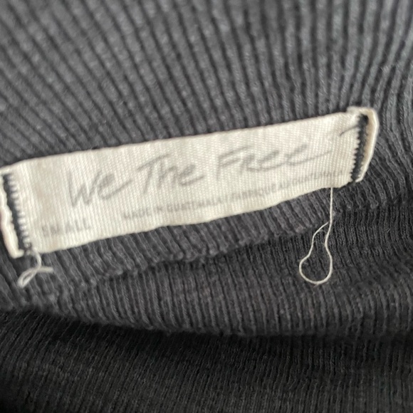 Free People charcoal grey off the shoulder long sleeve t-shirt, size small. - Picture 3 of 6